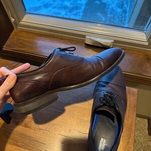 Johnston & Murphy Brown Leather Oxfords Sleek Design